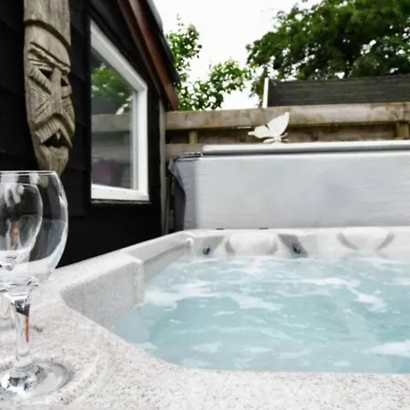 Vakantiehuis Mon Repos Met Jacuzzi En Sauna Дом отдыха