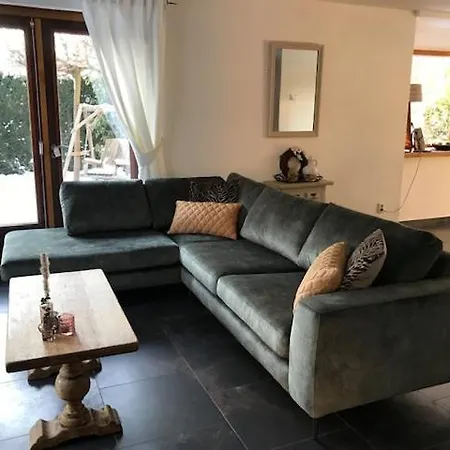 Дом отдыха Vakantiehuis Mon Repos Met Jacuzzi En Sauna Нейкерк
